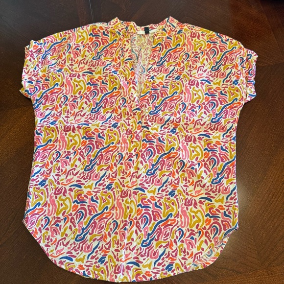 Michelle McDowell Short Cuffed Sleeve Top - Picture 1 of 9